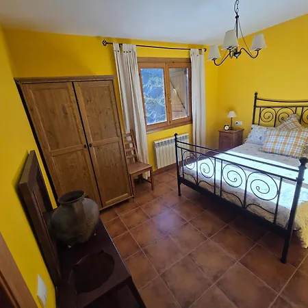 Casa Montenegro Colladas Kır Evi *