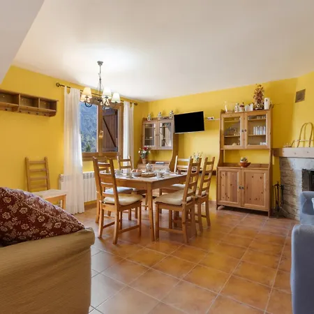 カントリーハウス Casa Montenegro Colladas