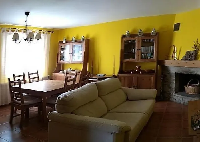 Casa Montenegro Colladas Kır Evi *