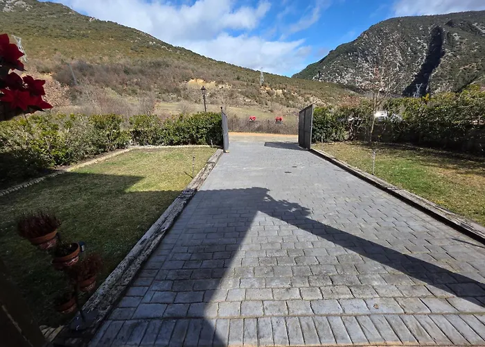 Casa Montenegro Colladas Kır Evi *