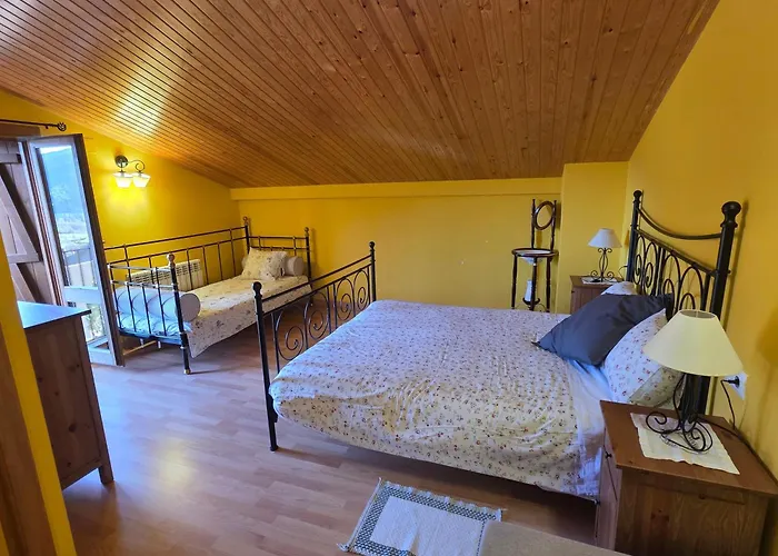 Casa Montenegro Colladas Kır Evi *