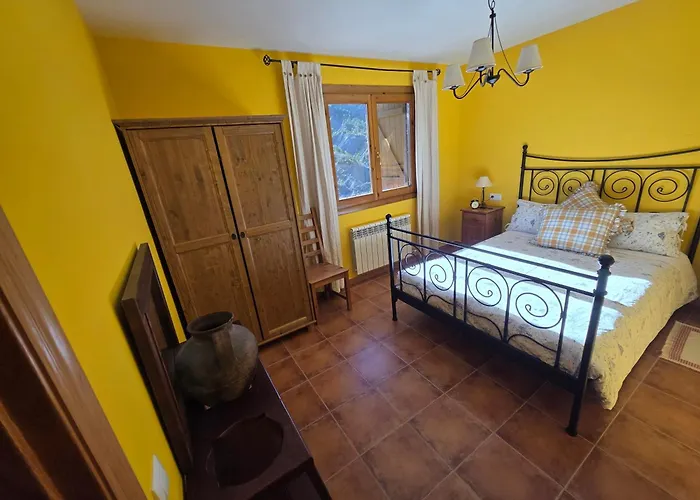 Casa Montenegro Colladas Kır Evi *