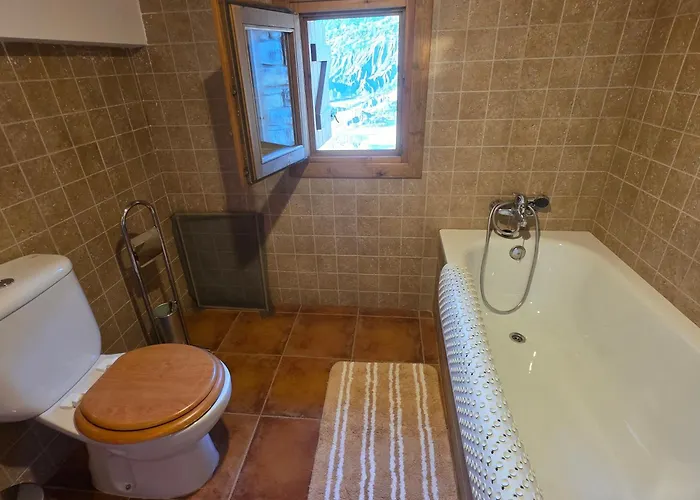 Casa Montenegro Colladas Kır Evi *